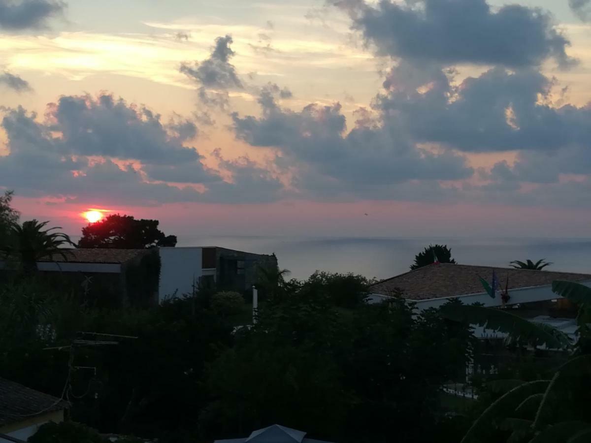 تروبيا Guest House Capitan Libeccio المظهر الخارجي الصورة